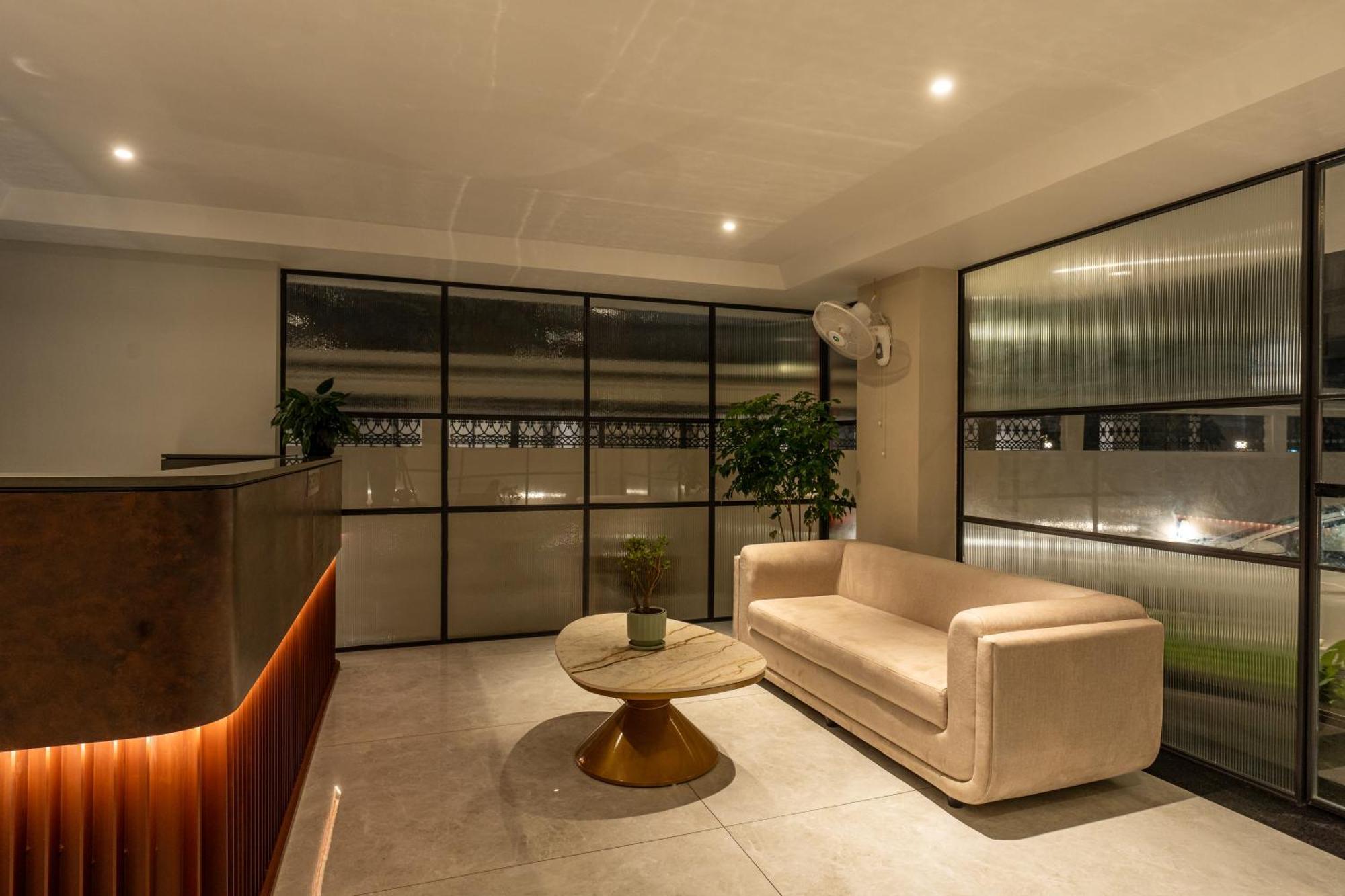 Court 11 By Dimora Hotell Kochi Exteriör bild